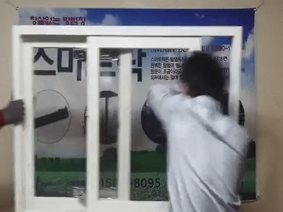 그 땐 웃으면 봤는데 지금은 마냥 웃을 수 없네