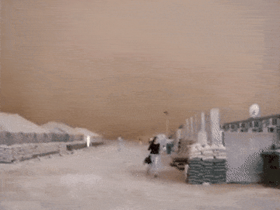 이라크 미군 기지를 덮친 모래폭풍.gif