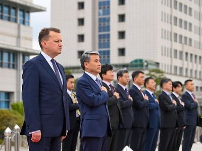 한국 방산업체 풀코스 체험하는 폴란드 국방장관