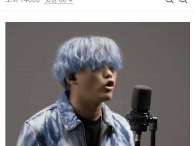 파란 커튼.jpg