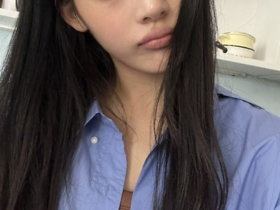 요즘 여자아이돌 비주얼들 쌩얼과 메이크업.jpg