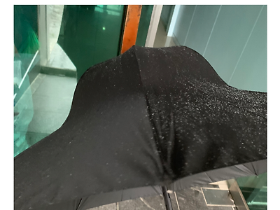 다이소에서 산 우산 펼쳐보고 단단히 빡친 사람