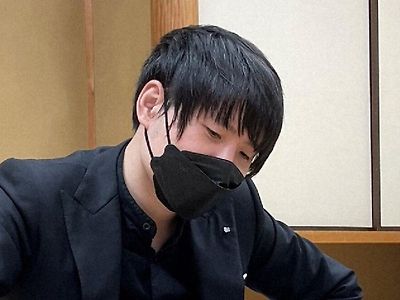 오늘자 일본에서 난리난 일본 장기(쇼기)계 역대급 실격패..