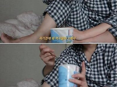 다이어트 조언을 충실히 실행중인 여자