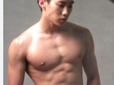 공유 박재범 몸이 대단한건 다른 이유보다