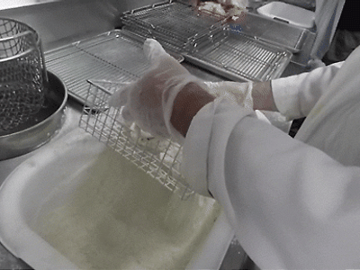 KFC 치킨 제조과정1