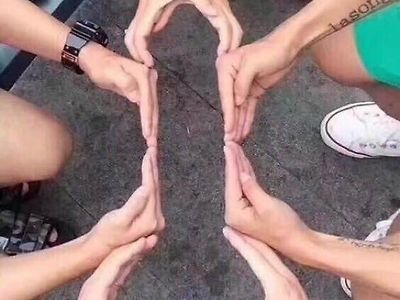 친구들과 함께 찍을수 있는 멋진 우정샷
