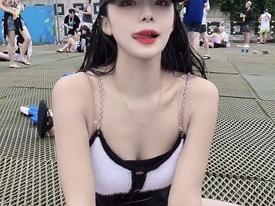 이다혜 치어리더 인스타 민소매 가슴골