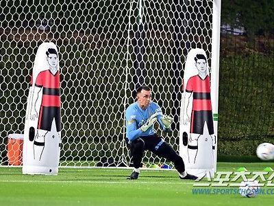 우루과이 한국전 올인 가상의 한국선수까지 만들었다.Gisa