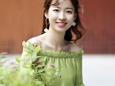 스타 배우 이시아 나이 들수록 더이뻐짐.jpg