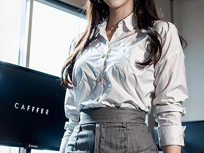 AI)회사에서 야근같이하고 싶은 여직원느낌.jpg