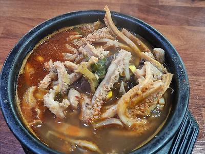 굴비 포장 알바 마치고먹는 뜨뜻한 해장국 한그릇