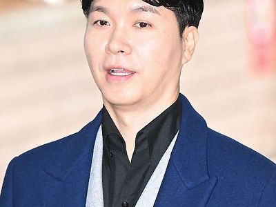박수홍, 친형 횡령 혐의 재판에 증인 출석..“청춘 바쳐 열심히 일했던 것 빼앗겨” 심경