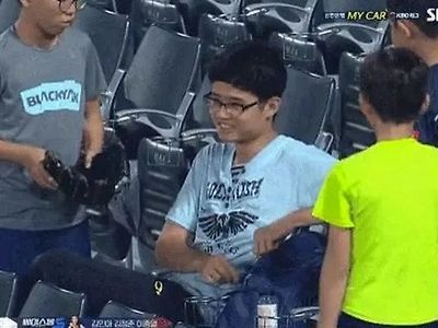 오늘자 EPL 유니폼 팬서비스 ‘ 아 주라  ‘