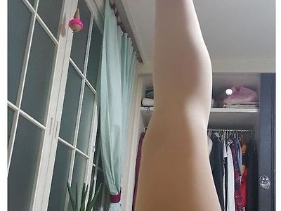 다리가 뚱뚱한게 고민인 지식인녀.jpg