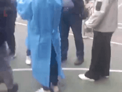 화가 많이 난 중국의 무림고수