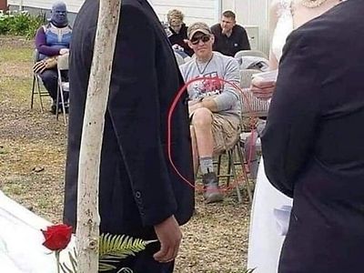 결혼식 반바지 논쟁.jpg