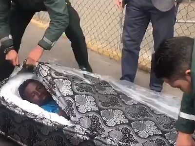 밀입국하는 방법