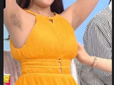 제모기 완판위해 겨털 기른 모델