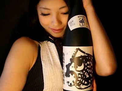 검은색이 잘어울리네