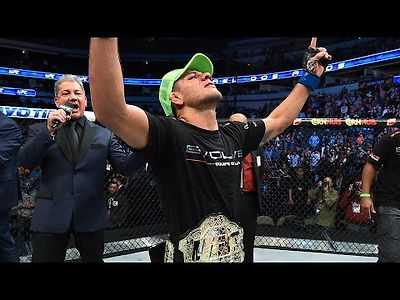 유에프씨 Crowning Moment: Rafael dos Anjos Displays Total Domina…