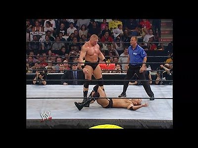 WWE 02년 더락(드웨인존슨) VS 브록레스너
