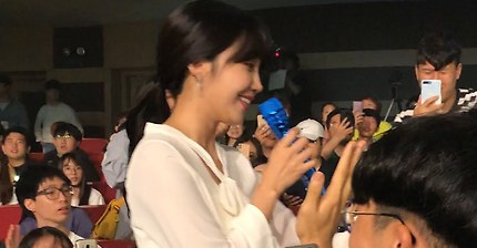 객석에서 등장해서 올포유 부르는 에이핑크 정은지 | 인스티즈