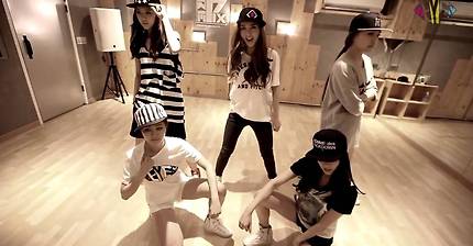 2EYES '까불지마' (Don't mess with me) Official Practice Video