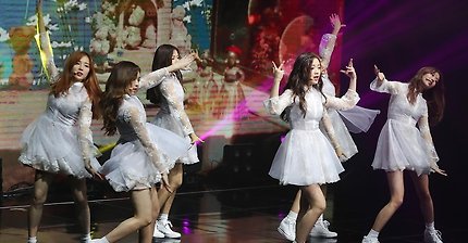 [풀영상] APRIL(에이프릴) 'April Story' Showcase (프로듀스 101, 프렐류드, 봄의 나라 이야기) [통통영상]