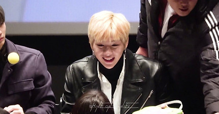 [4K] 180206 멕시카나팬싸_초등학생팬을 귀여워하는 ?깅 T-T