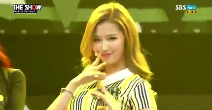 트와이스 데뷔 1000일 기념 데뷔무대 다시보기 ㅋㅋㅋ | 인스티즈