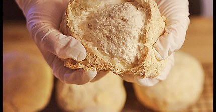 강릉에서 줄서서 사먹는다는 핫한 빵..ㄷㄷ..jpg | 인스티즈