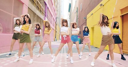 방금 공개된 트와이스 일본 베스트 앨범 LIKEY 일본버전 ㄷㄷㄷㄷ | 인스티즈