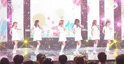 [MPD직캠 4K] 에이프릴 직캠 따끔 Lovesick April Fancam @엠카운트다운_170622