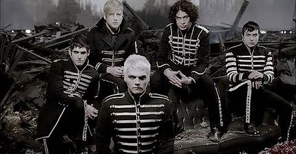 My Chemical Romance - Welcome To The Black Parade [Official Music Video]