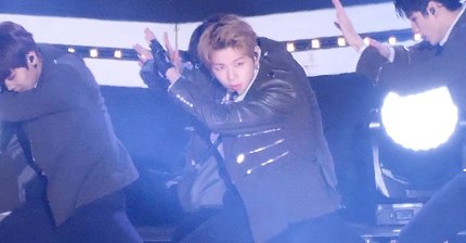 181020 워너원(Wanna One) 켜줘 (Light) [강다니엘] KANG DANIEL 4K 직캠 Fancam (부산 원아시아 페스티벌) by Mera