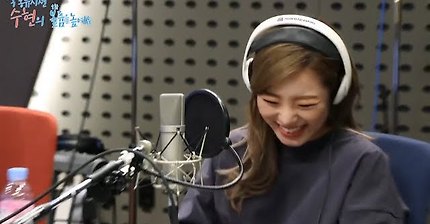 MAMAMOO(마마무) Wheein(휘인) - singing Honey( Kehlani )
