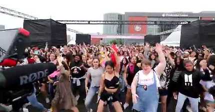 KPOP random play dance for 20 minutes without 'any' break in KCON18NY