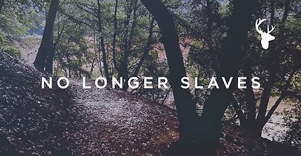 더 이상 노예 (공식 가사 비디오) - 조나단 데이비드 & 멜리사 건강 / 우리는 흔들리지 않을 것이다.