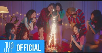 TWICE 