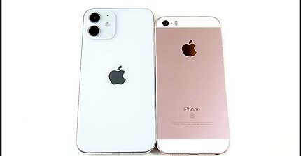 iPhone 12 Mini Size vs iPhone SE