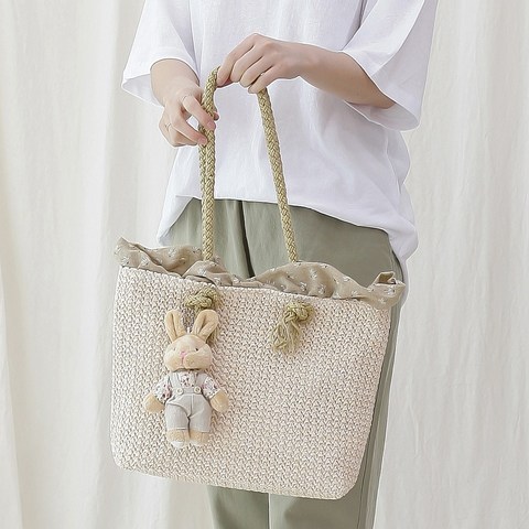 미쓰백 레이스 라탄백 꽃무늬 밀짚 쇼퍼백 가벼운 데일리 여성 가방