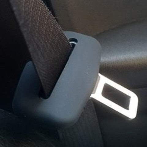 라이프엔 차량용 안전벨트커버 실리콘 내장재 기스방지 안전벨트 클립, 1개, 선택2 클립커버 커버형 블랙