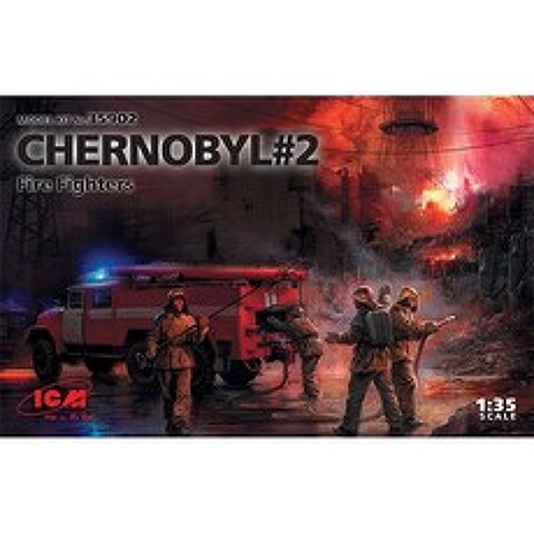 ICM 35902 1/35 Chernobyl No2 AC 40 137A Firetruck 4 Figures Diorama Base with Background 프라모델, 1개