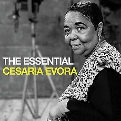 Cesaria Evora - The Essential Cesaria Evora