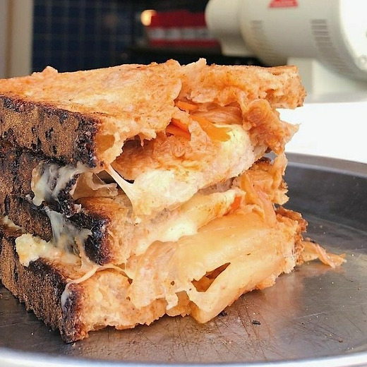 커피와 함께 김치를<br>파는 스페인 카페들<br>