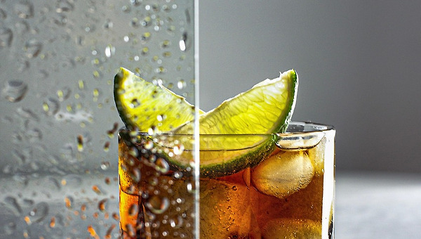 낙원에 탄산음료가 흐른다 해도