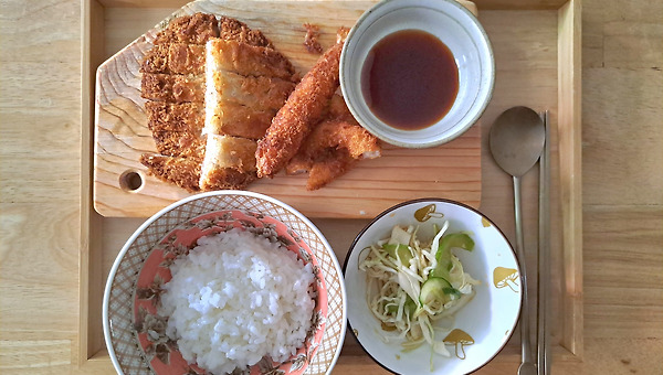 엄마는 밥이고 사랑이고 미안함이다