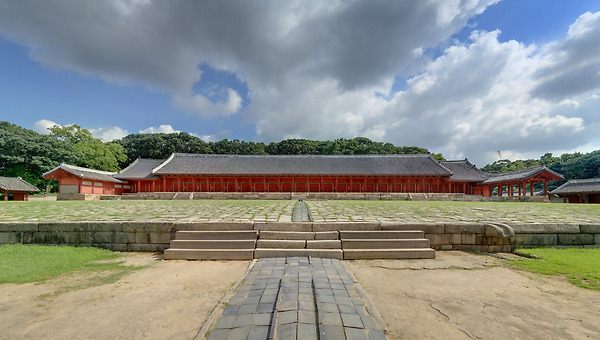 장소의 시간을 지켜내는 결정