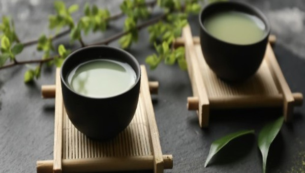 탁한 막걸리 한 잔과 동행하는 길